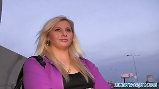 Katrina Jade sutter og rider på tyk dunkende pik med dansk porno gratis kraftig energi - 2022-04-10 00:05:53
